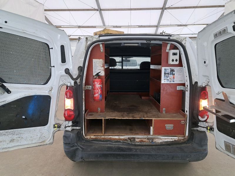 Citroen Berlingo 1.6 Blue-HDi Confort L1 2017 – снимка 3