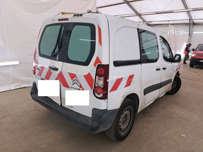 Citroen Berlingo 1.6 Blue-HDi Confort L1 2017 – снимка 2