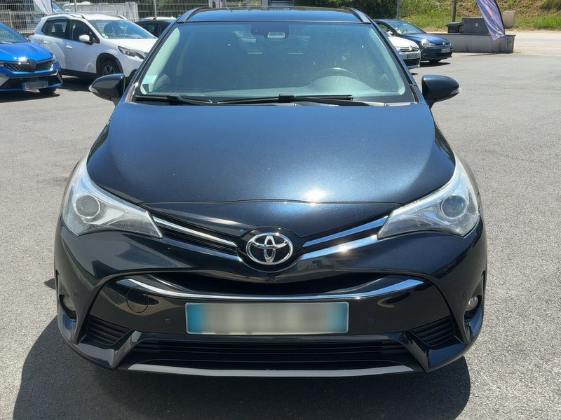 Toyota Avensis 2.0 D-4D Executive 2015 – снимка 14