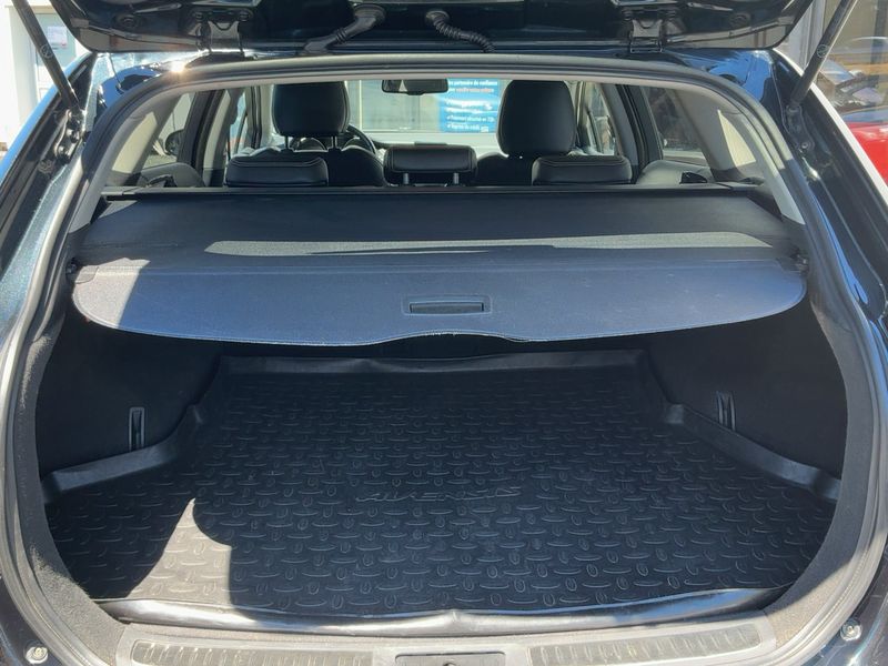 Toyota Avensis 2.0 D-4D Executive 2015 – снимка 15