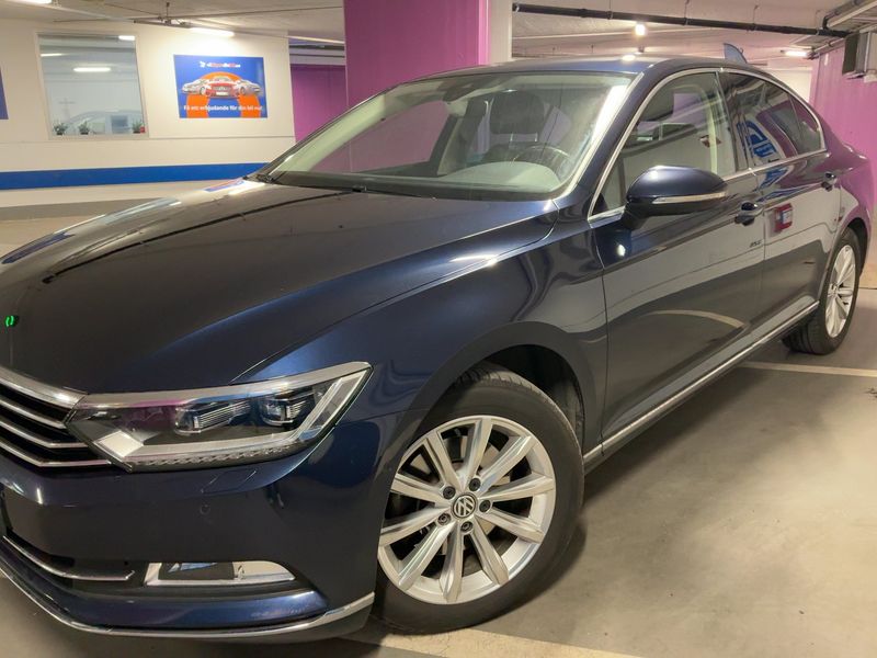 Volkswagen Passat 2.0 TDI Highline BlueMotion Tech 2015 – снимка 2