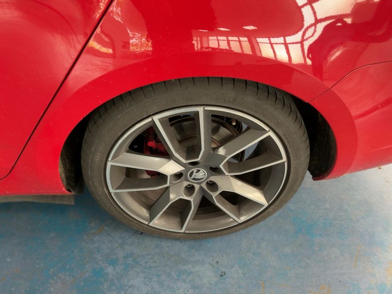 Skoda Octavia 2.0 TSI RS 2017 – снимка 5