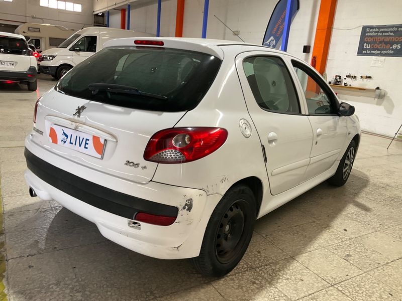 Peugeot 206+ 1.4 HDi Basis 2011 – снимка 2