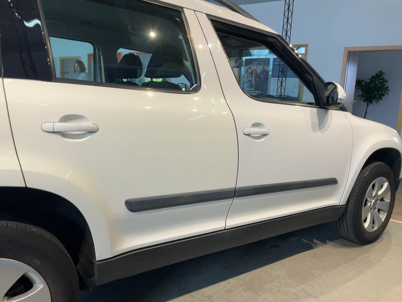 Skoda Yeti 1.2 TSI Active 2010 – снимка 10