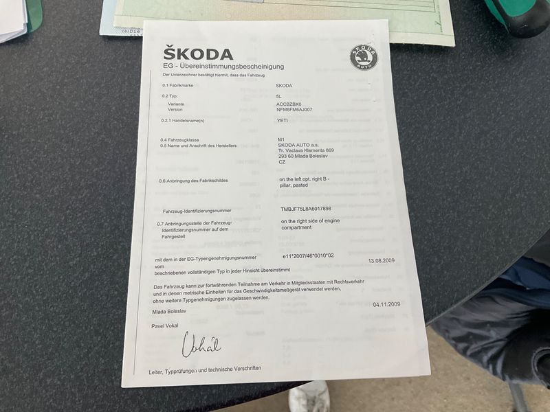 Skoda Yeti 1.2 TSI Active 2010 – снимка 21