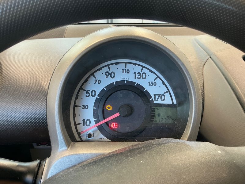 Toyota Aygo 1.0 Cool 2010 – снимка 4