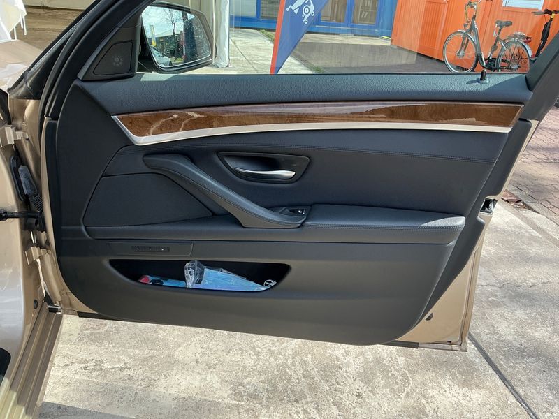 BMW 5er 550i 2012 – снимка 26