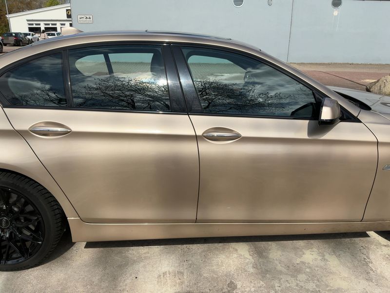 BMW 5er 550i 2012 – снимка 10