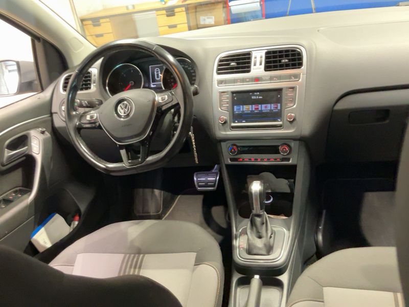 Volkswagen Polo 1.4 TDI Allstar BlueMotion Tech 2016 – снимка 17