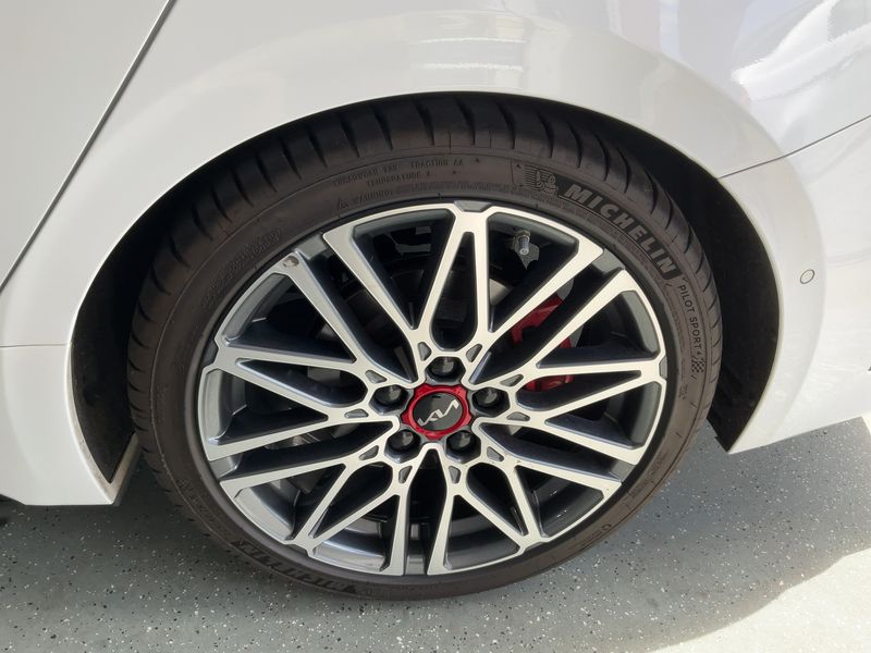 Kia pro_cee'd 1.6 TGDI GT 2022 – снимка 5