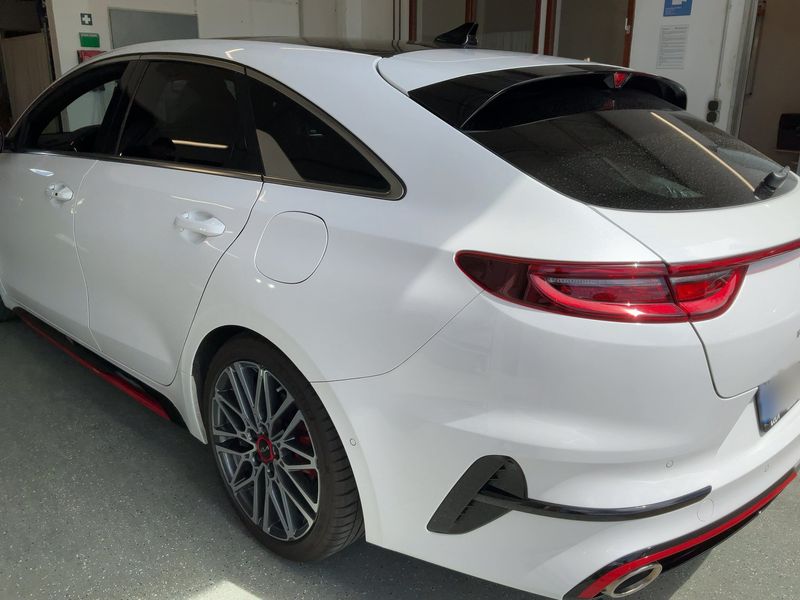 Kia pro_cee'd 1.6 TGDI GT 2022 – снимка 6