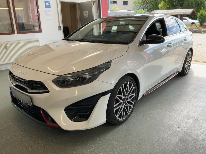 Kia pro_cee'd 1.6 TGDI GT 2022 – снимка 1