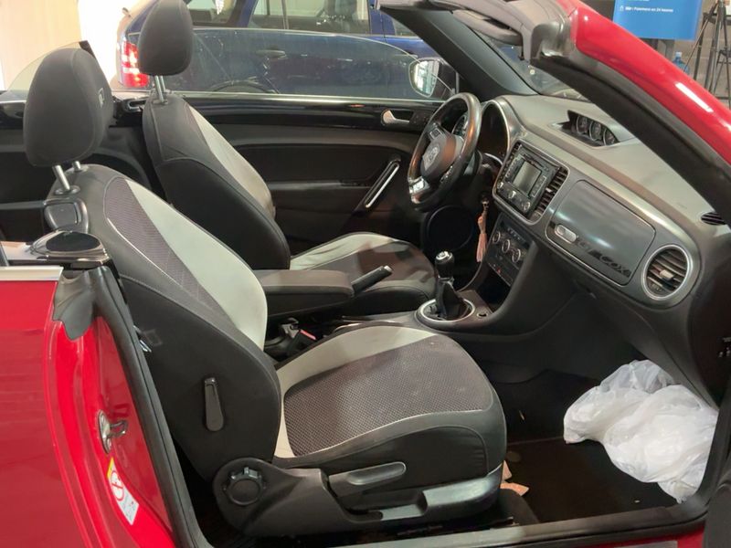 Volkswagen Beetle 1.4 TSI Sport 2014 – снимка 16