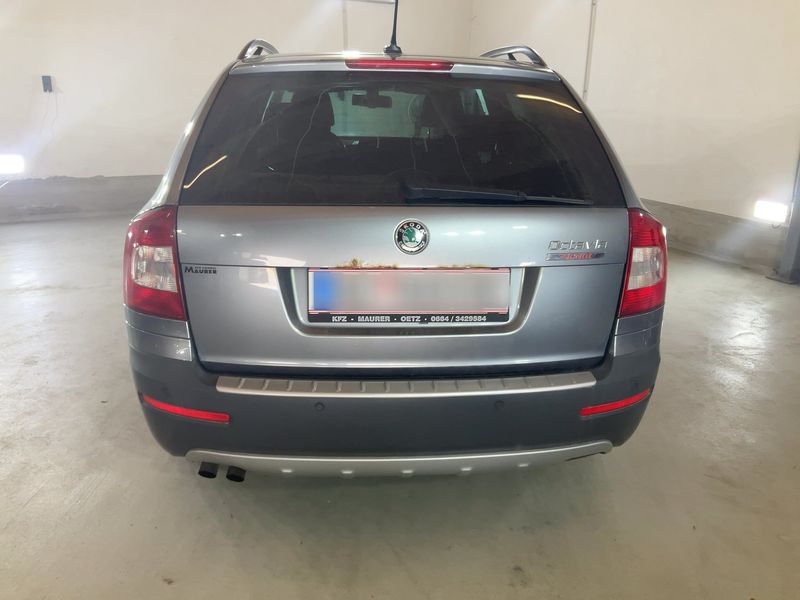 Skoda Octavia 2.0 TDI Scout 4x4 2013 – снимка 7
