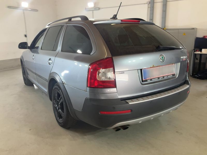 Skoda Octavia 2.0 TDI Scout 4x4 2013 – снимка 6