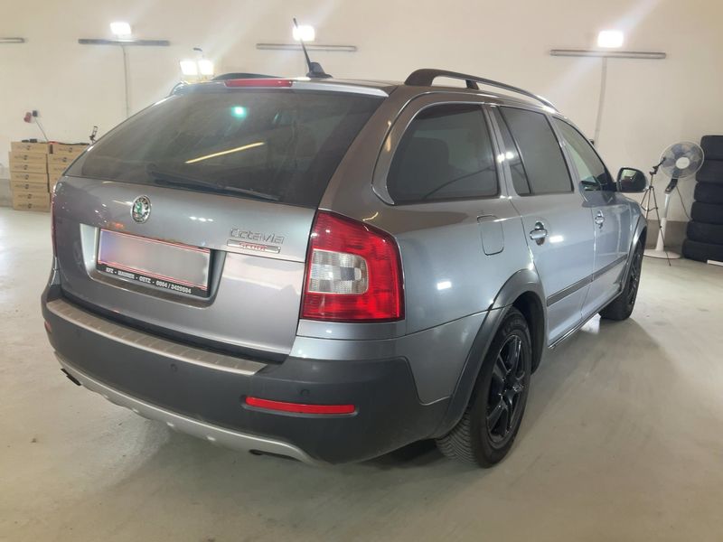 Skoda Octavia 2.0 TDI Scout 4x4 2013 – снимка 8