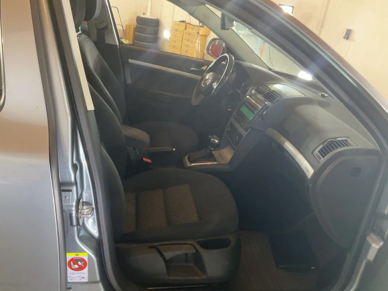 Skoda Octavia 2.0 TDI Scout 4x4 2013 – снимка 17