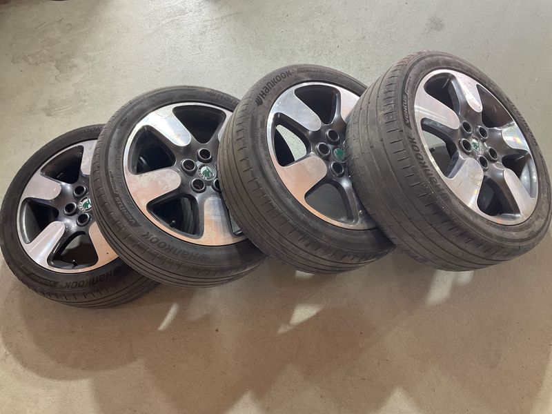 Skoda Octavia 2.0 TDI Scout 4x4 2013 – снимка 15