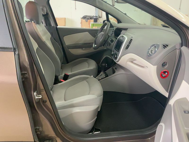Renault Captur 1.2 TCe Dynamique 2013 – снимка 17