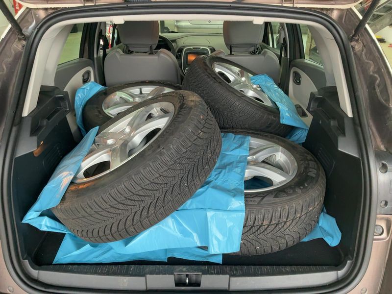 Renault Captur 1.2 TCe Dynamique 2013 – снимка 16