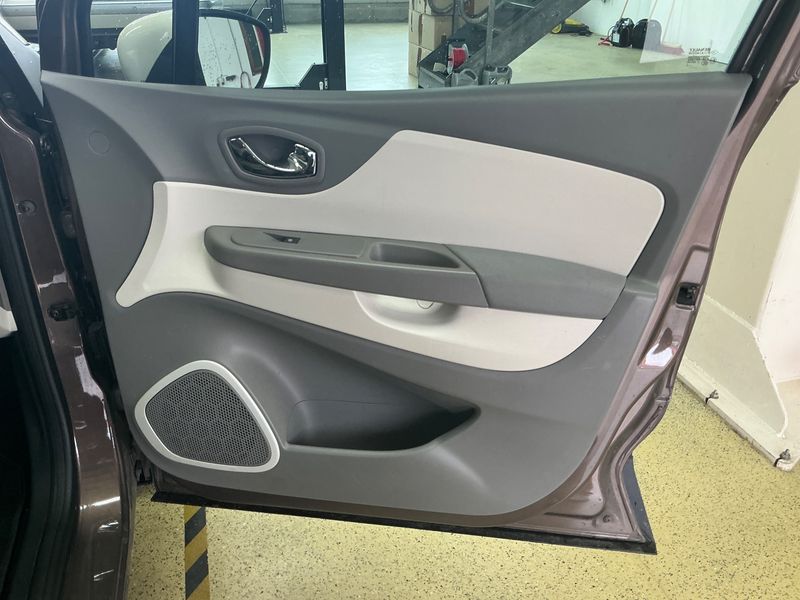 Renault Captur 1.2 TCe Dynamique 2013 – снимка 27