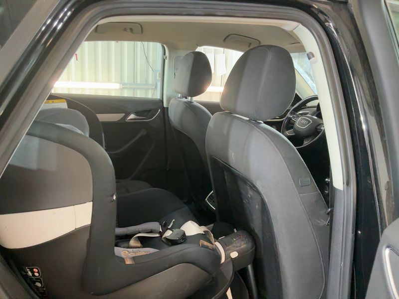 Audi Q3 2.0 TDI quattro 2013 – снимка 19