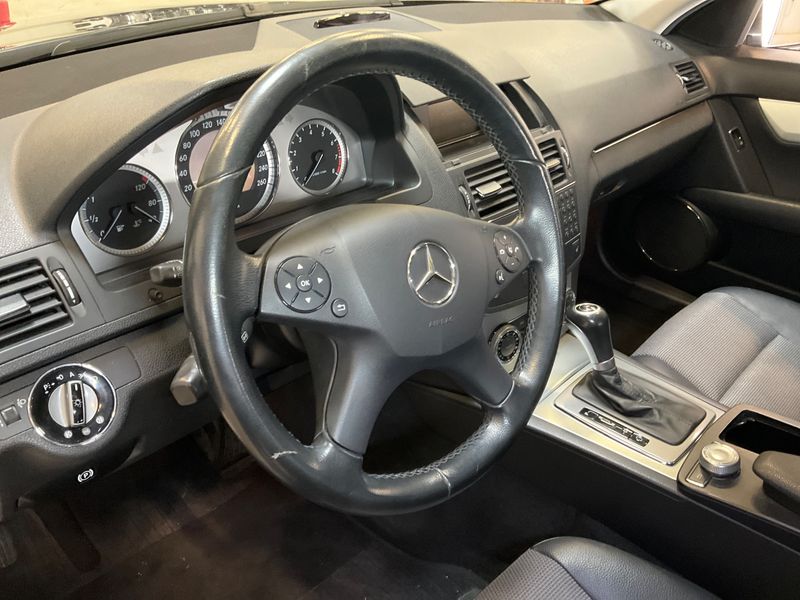 Mercedes-Benz C-Klasse C 180 Kompressor T BlueEfficiency Avantgarde 2010 – снимка 28
