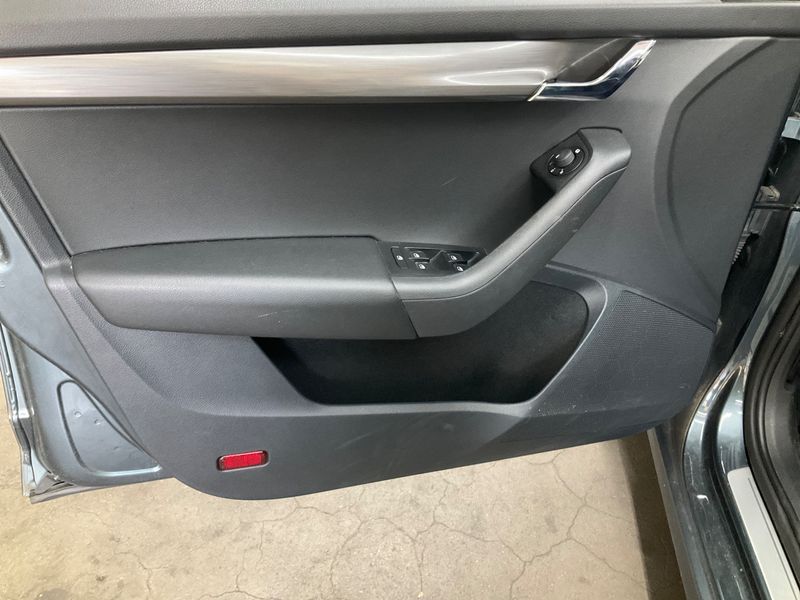 Skoda Octavia 1.6 TDI Clever 2018 – снимка 24