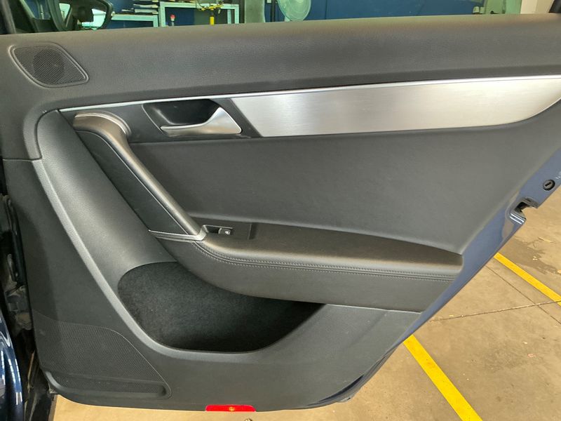 Volkswagen Passat 2.0 TSI Highline 2014 – снимка 29