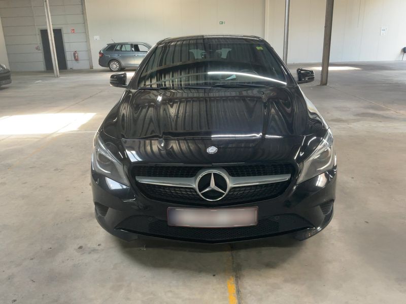Mercedes-Benz CLA-Klasse CLA 220 Shooting Brake Urban 2015 – снимка 14