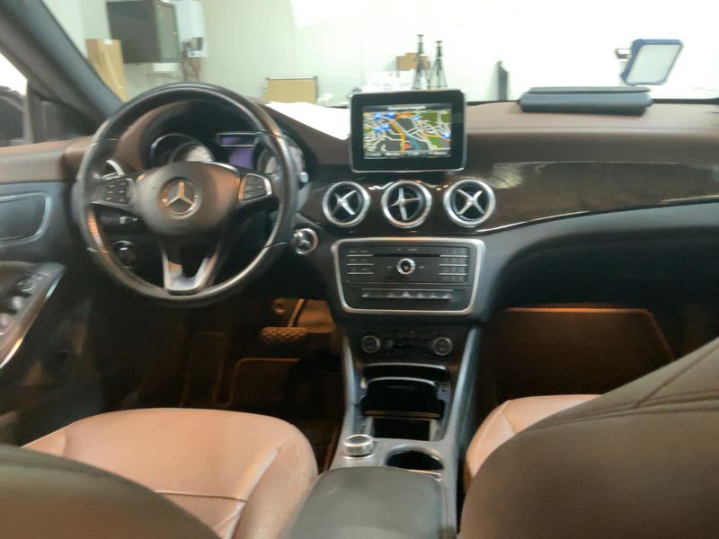 Mercedes-Benz CLA-Klasse CLA 220 Shooting Brake Urban 2015 – снимка 17