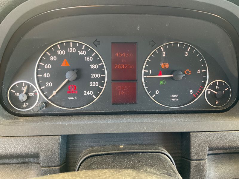Mercedes-Benz A-Klasse A 180 CDI Avantgarde 2012 – снимка 4