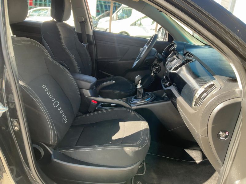 Kia Sportage 2.0 CRDi Active 4WD 2012 – снимка 16