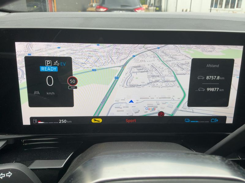 Renault Austral 1.2 Hybrid E-Tech Iconic 2023 – снимка 19