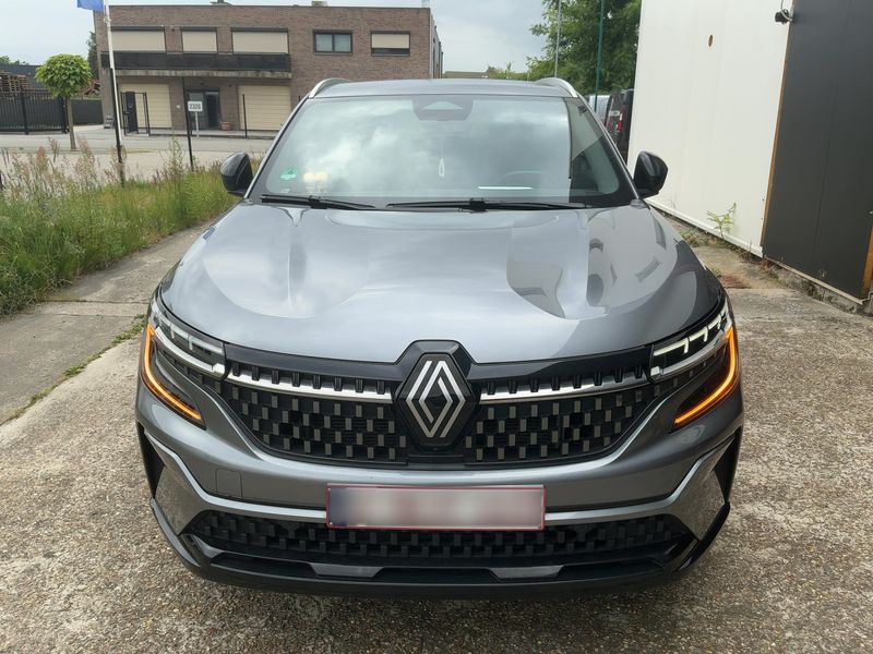 Renault Austral 1.2 Hybrid E-Tech Iconic 2023 – снимка 14