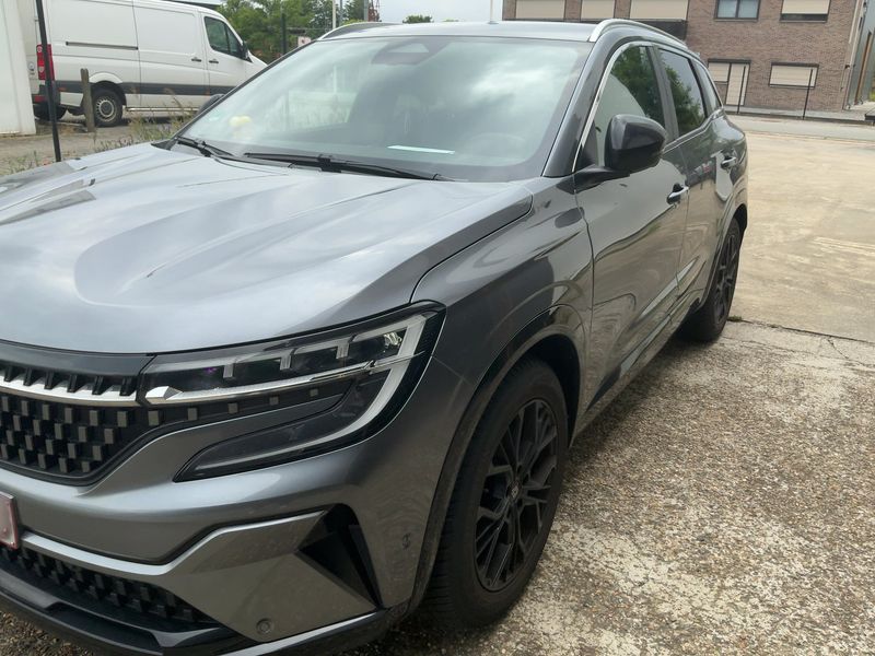 Renault Austral 1.2 Hybrid E-Tech Iconic 2023 – снимка 2