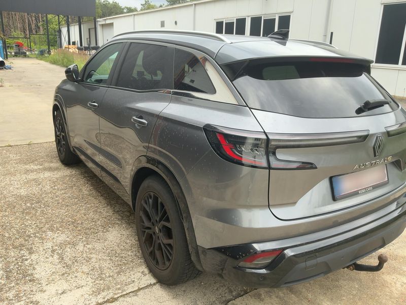 Renault Austral 1.2 Hybrid E-Tech Iconic 2023 – снимка 6