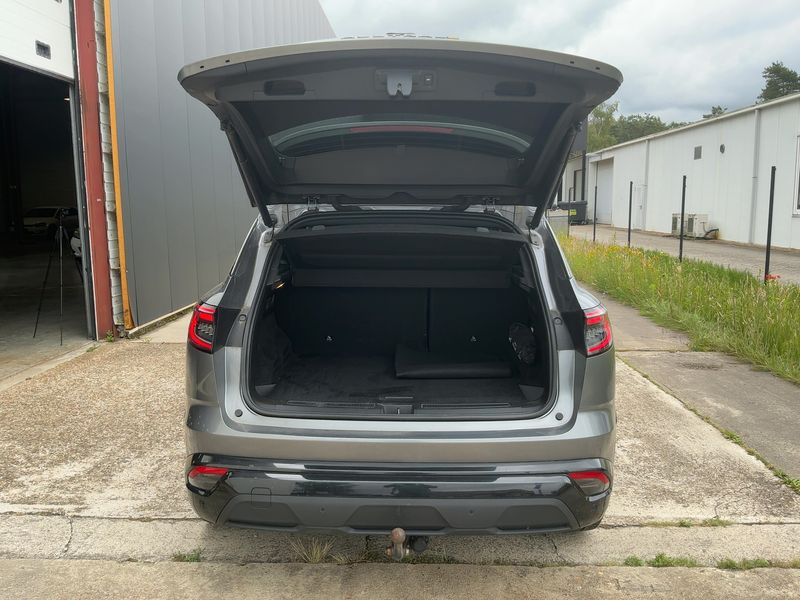 Renault Austral 1.2 Hybrid E-Tech Iconic 2023 – снимка 16