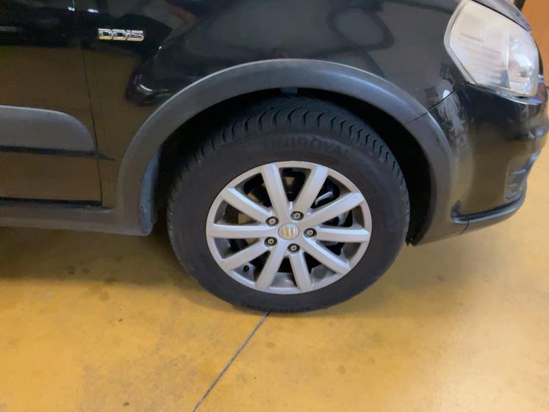 Suzuki SX4 2.0 DDiS Comfort 2013 – снимка 11