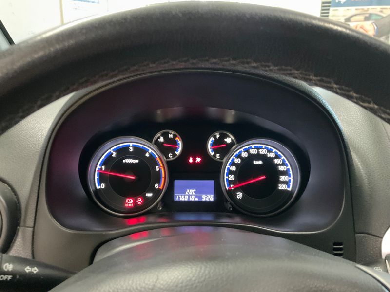Suzuki SX4 2.0 DDiS Comfort 2013 – снимка 18
