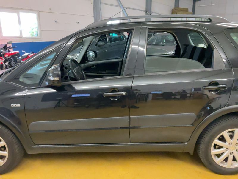 Suzuki SX4 2.0 DDiS Comfort 2013 – снимка 4