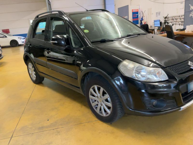 Suzuki SX4 2.0 DDiS Comfort 2013 – снимка 12