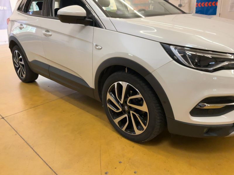 Opel Grandland X 1.2 Turbo Elite 2018 – снимка 12