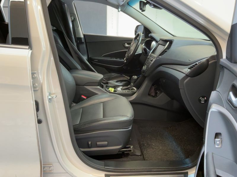 Hyundai Santa Fe 2.2 CRDi Platin 4WD 2017 – снимка 16
