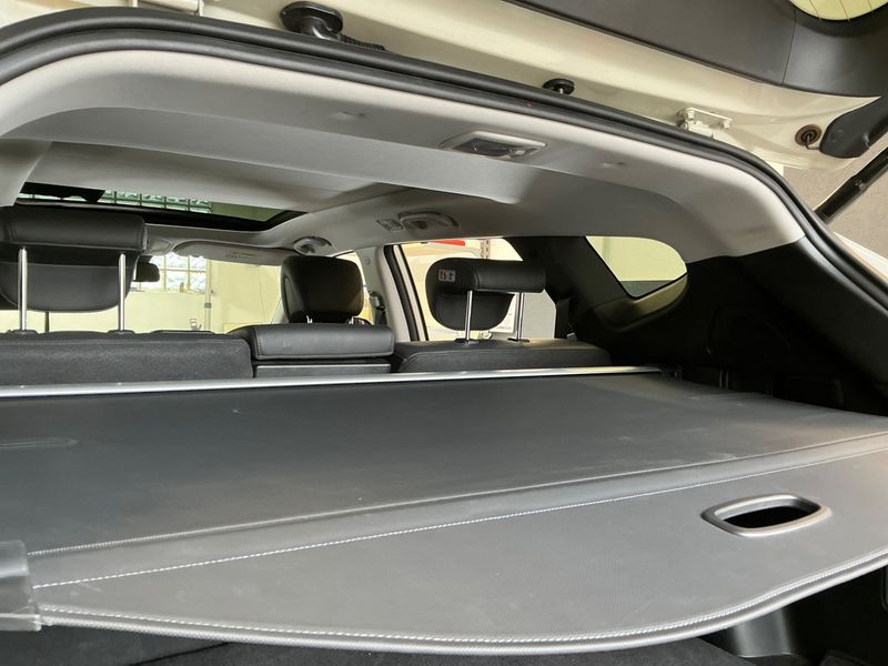 Hyundai Santa Fe 2.2 CRDi Platin 4WD 2017 – снимка 31