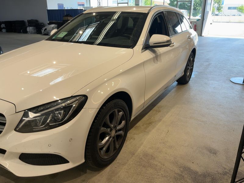 Mercedes-Benz C-Klasse C 220 d T 4Matic Avantgarde 2016 – снимка 2