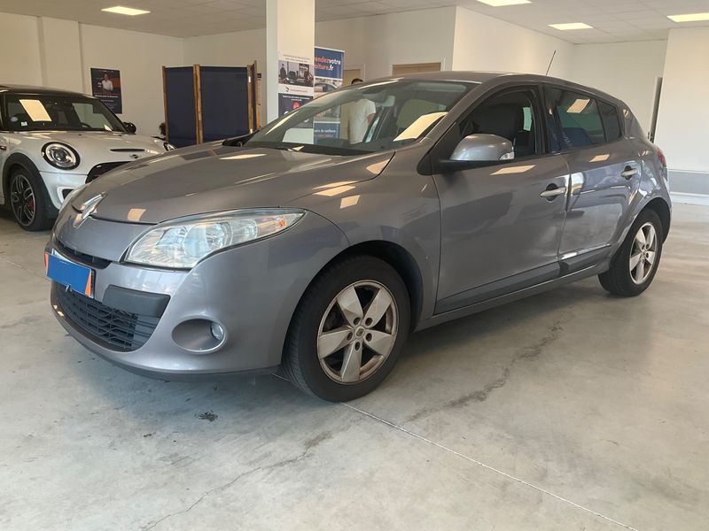 Renault Megane 1.5 dCi Dynamique 2011 – снимка 1