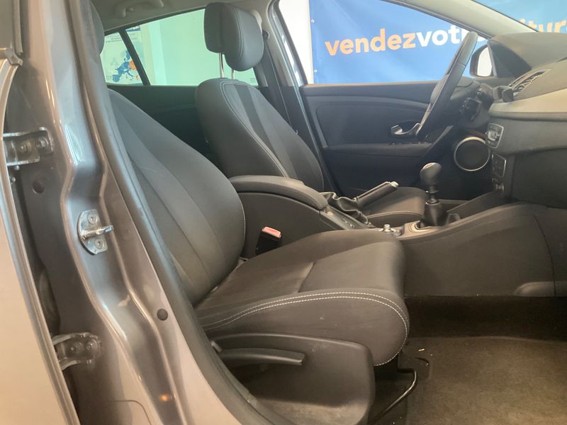 Renault Megane 1.5 dCi Dynamique 2011 – снимка 3