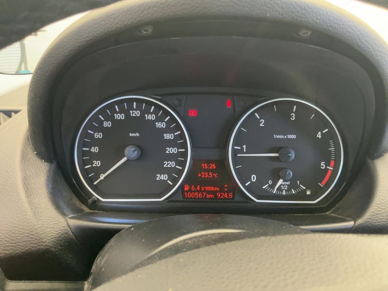 BMW 1er 118d 2012 – снимка 18