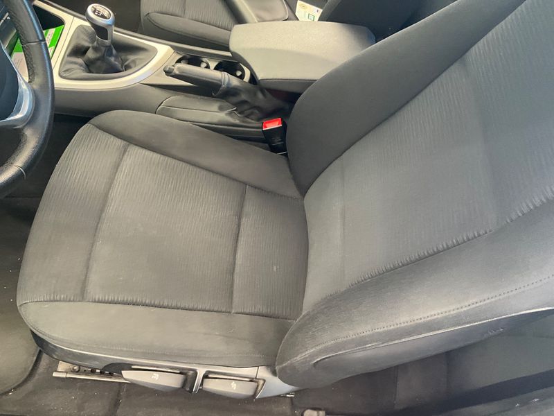 BMW 1er 118d 2012 – снимка 32